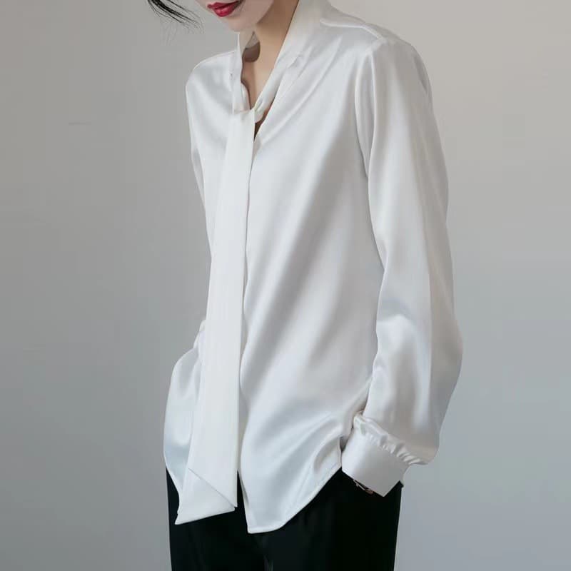 白リボンブラウス 上品ボウタイ付き長袖シャツ