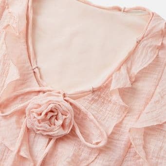 薔薇モチーフフリルボウタイリボンブラウス