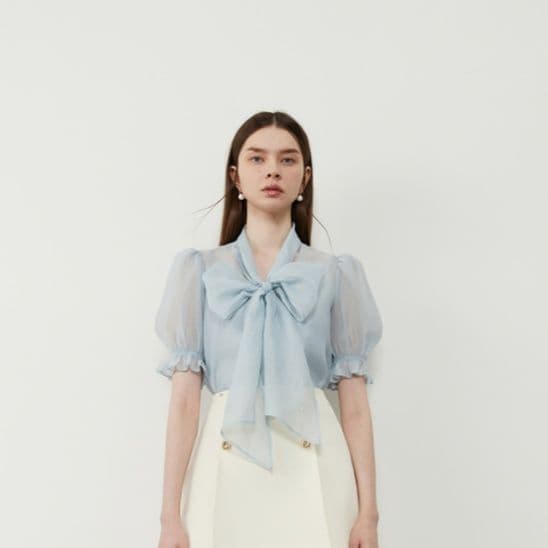 リボンブラウス ビックリボン 優美なフリルパフスリーブビックリボン