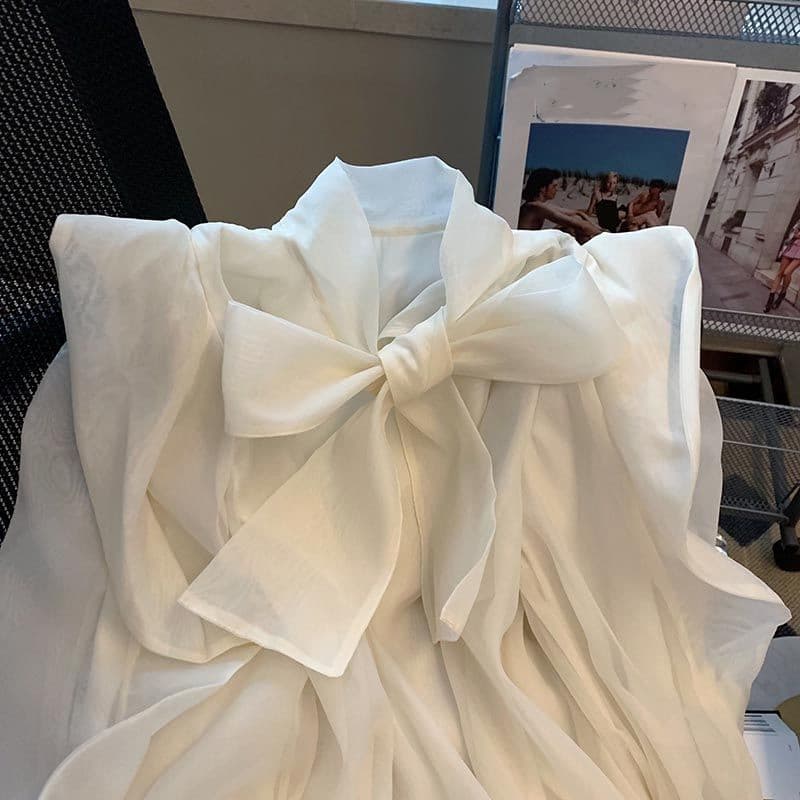 上品な長袖シフォンリボンブラウス