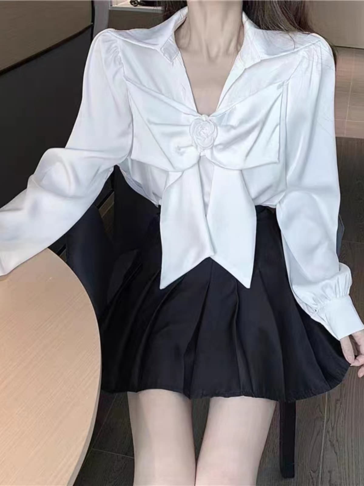 リボンブラウス ビックリボン 薔薇飾りビックリボンシルクブラウス