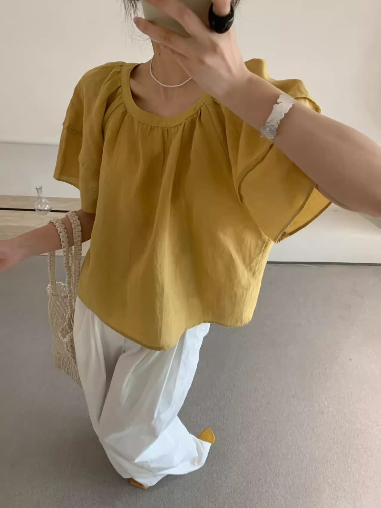 リボンブラウス バックリボン 優美な後ろ姿 二重リボンブラウス