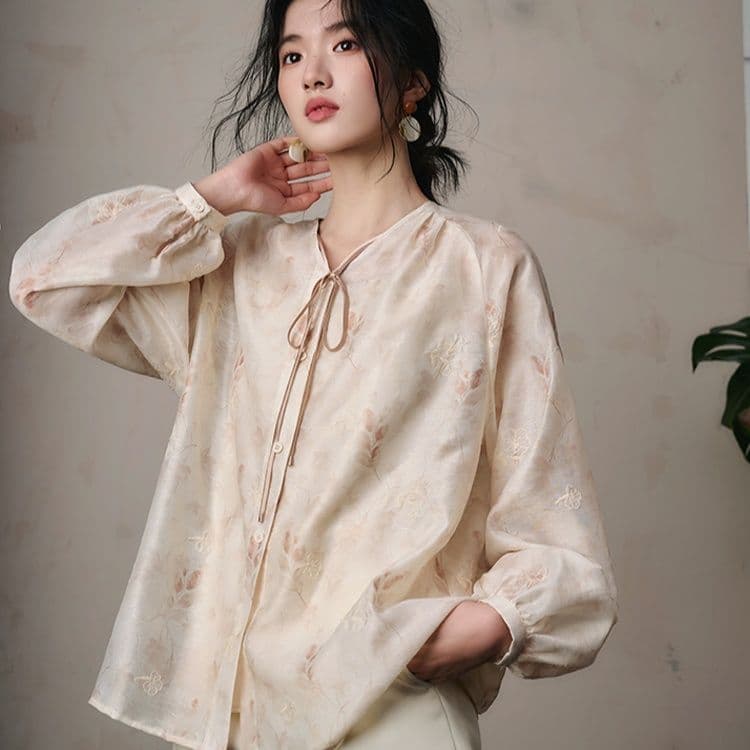 リボンブラウス 花柄リボン付き優美ブラウス