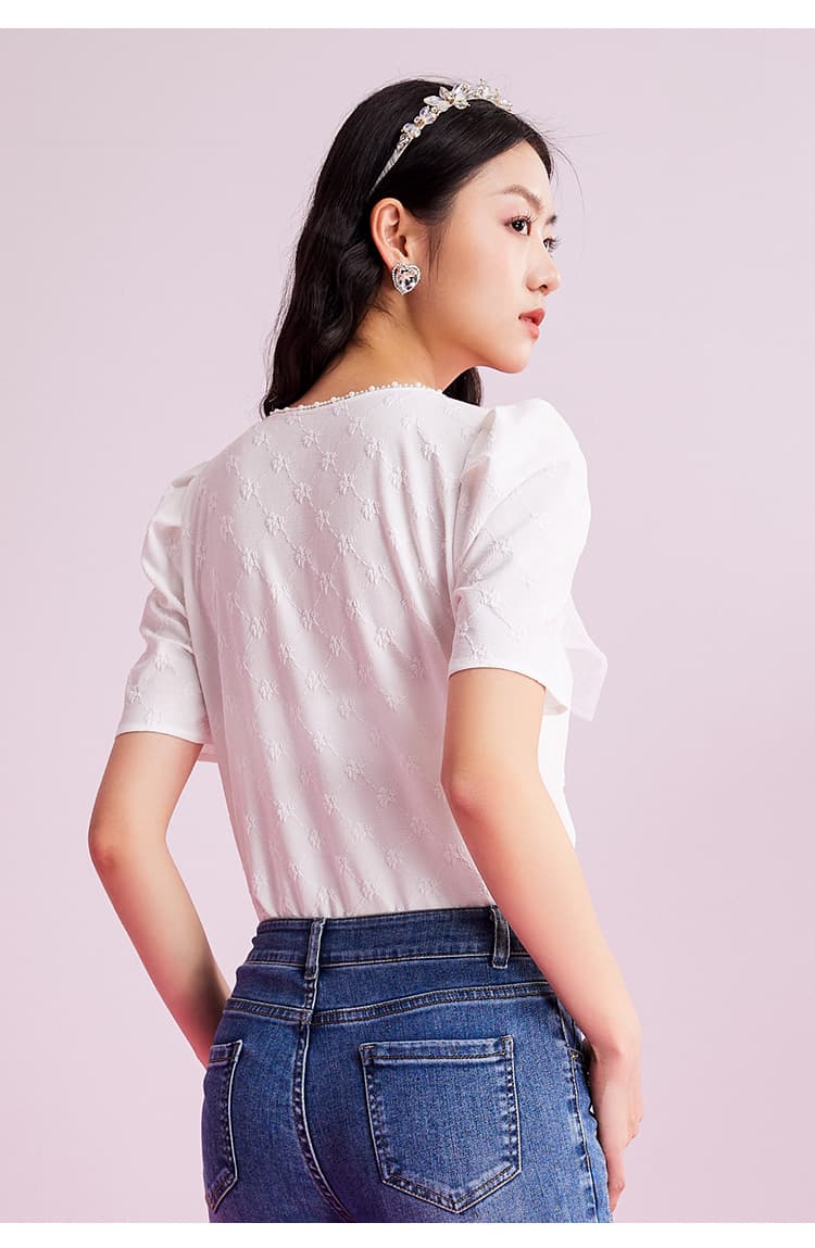 リボンブラウス 優美な襟元ブローチ付きブラウス